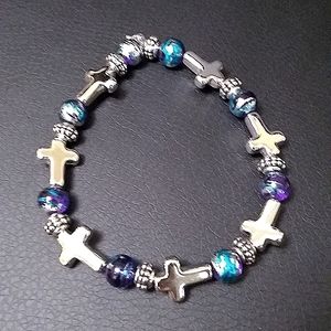 Silver and blue beaded stretch bracelet